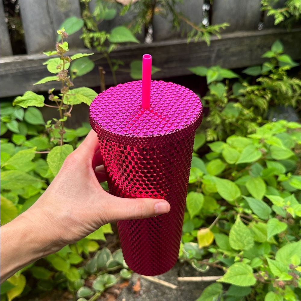 NWT. Studded Pink Tumbler with Straw
